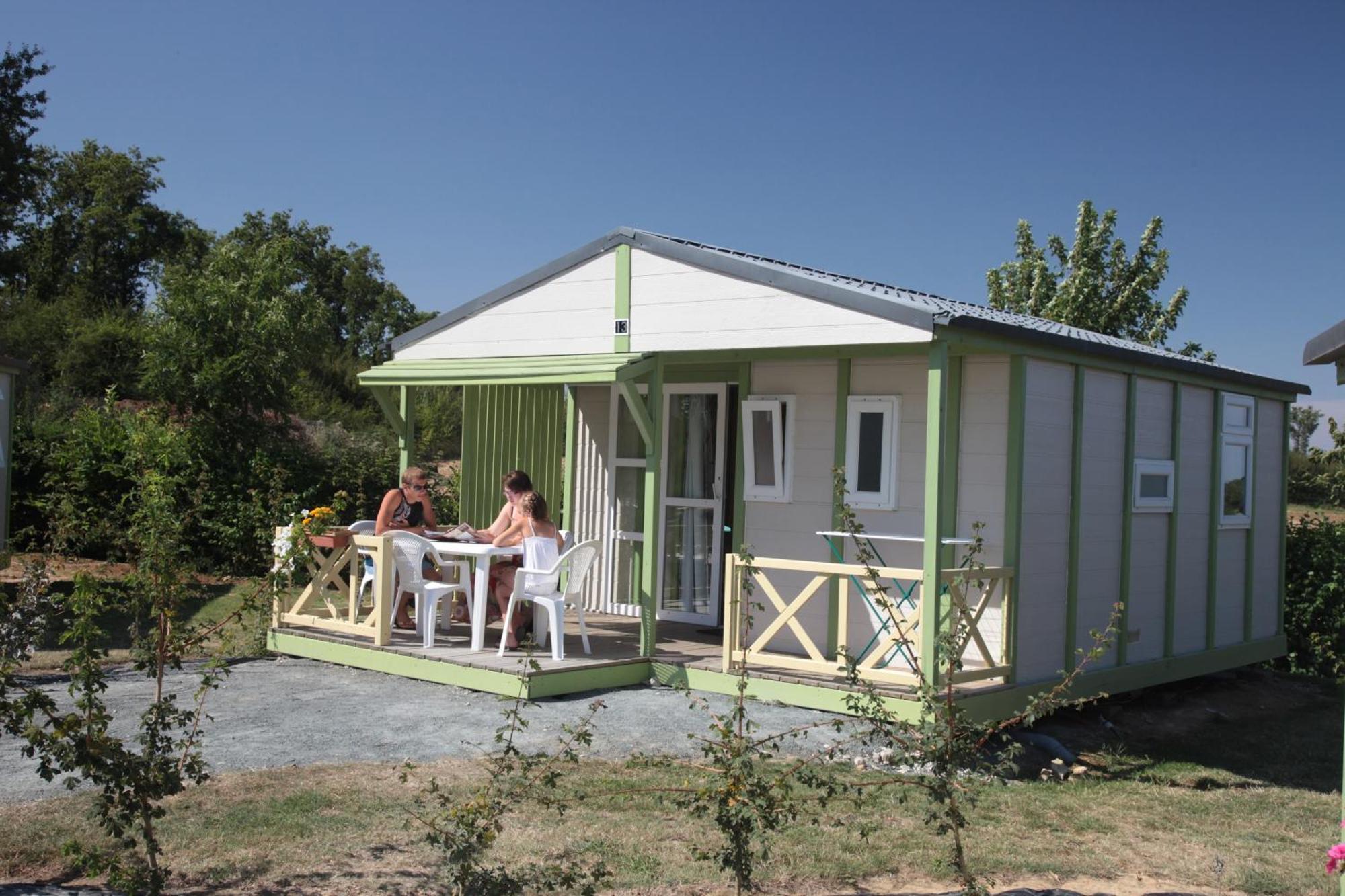 Camping Des Rulieres Hotell Saint-Valérien Rom bilde