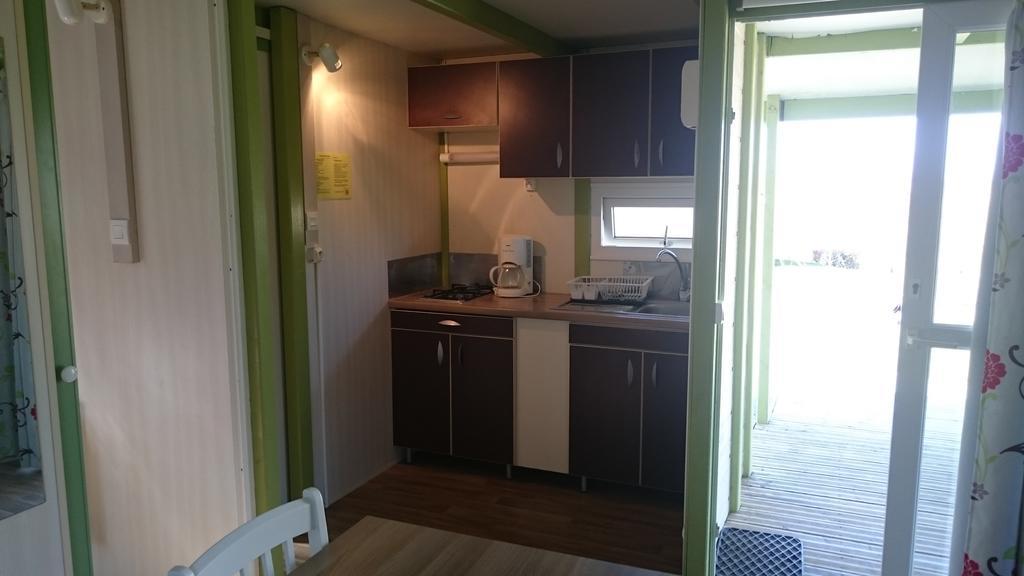 Camping Des Rulieres Hotell Saint-Valérien Eksteriør bilde