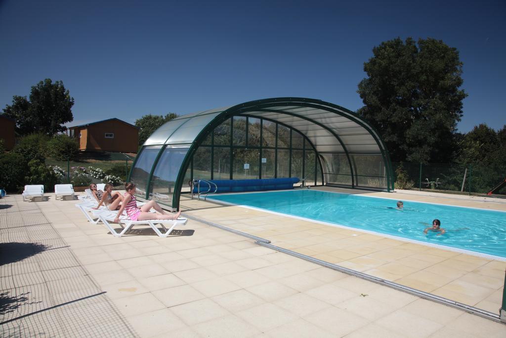 Camping Des Rulieres Hotell Saint-Valérien Eksteriør bilde