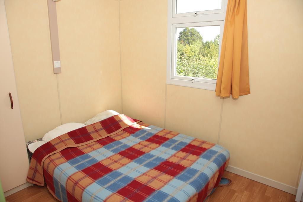 Camping Des Rulieres Hotell Saint-Valérien Eksteriør bilde