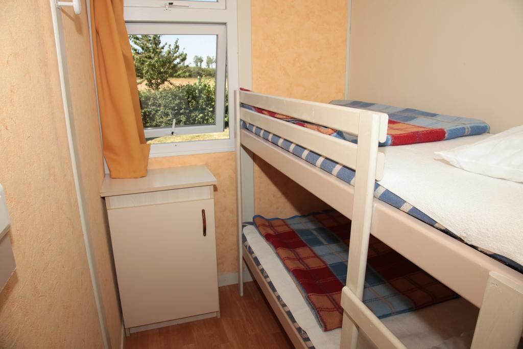 Camping Des Rulieres Hotell Saint-Valérien Eksteriør bilde